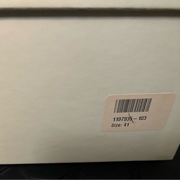 100% Authentic Women’s Givenchy Sandals Size 41 Comes With Original Box . - Picture 4 of 4